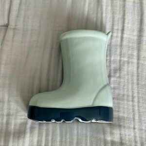 (Bundle 3 for $15) Ceramic Two Tone Boot Vase - Home Decor